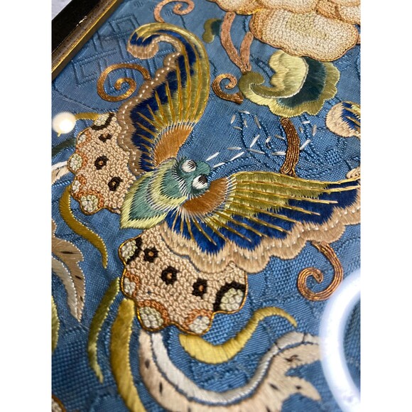 Beautiful 19th Century Chinese Silk on Silk Embroidery Panel - Custom Framed - Picture 3 of 8